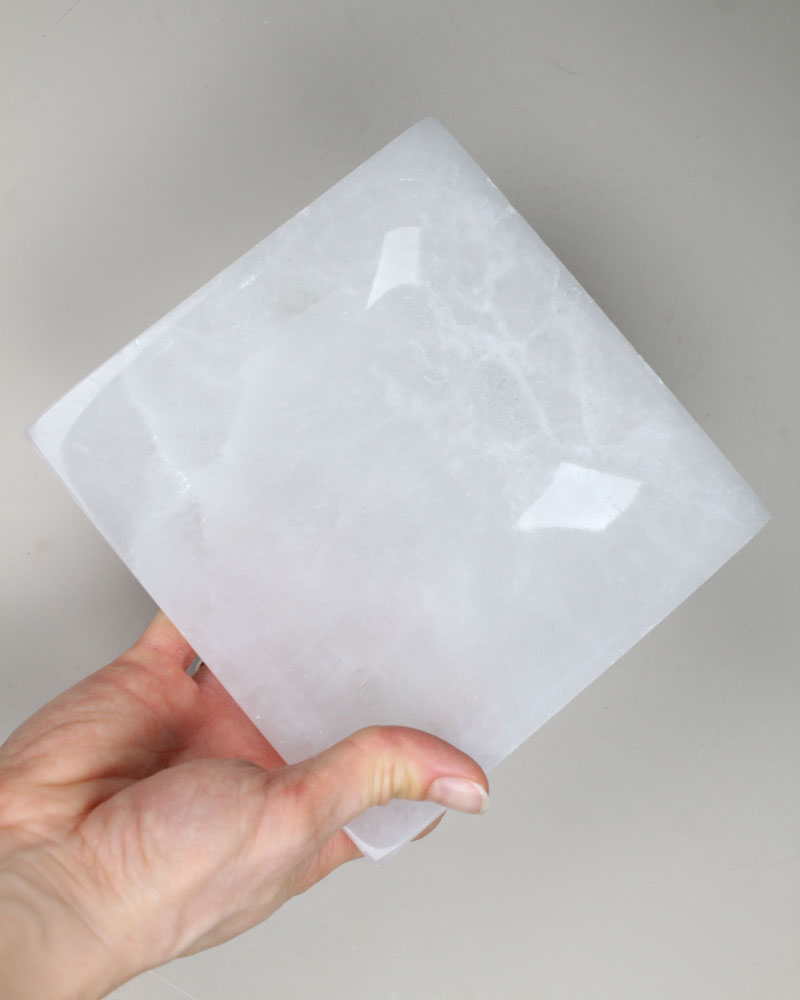 Selenit fyrkantig skål 14 cm