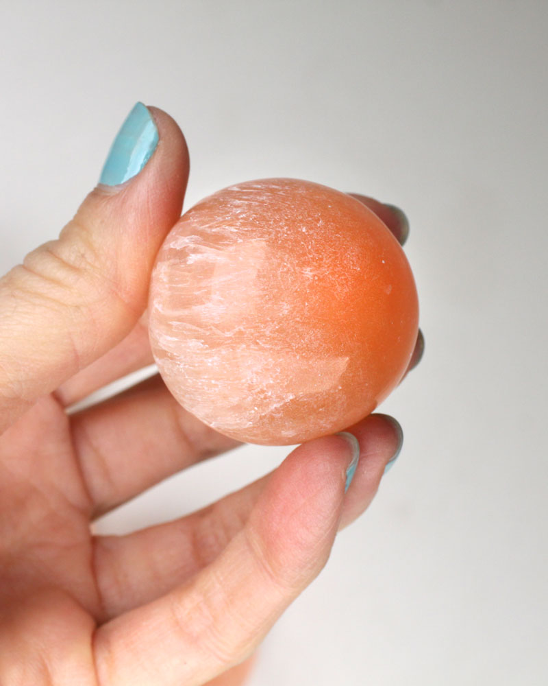 Selenite sphere orange 3-4 cm