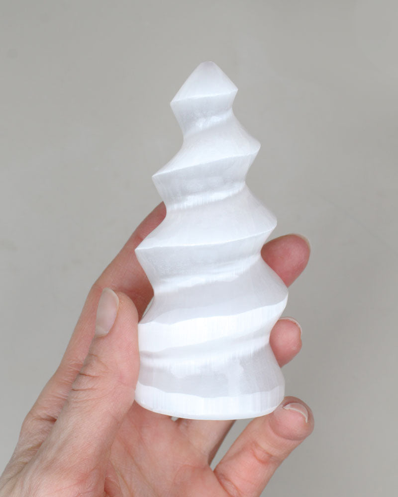 Selenite Spiral Tower 10 cm