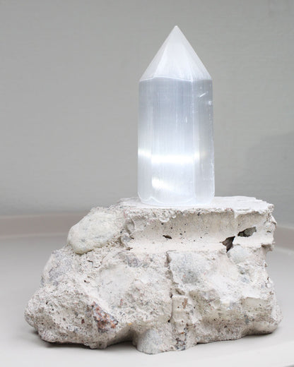 Selenite Point 10 cm