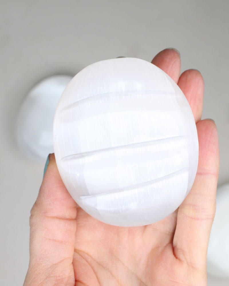 Selenite soap with carved lines