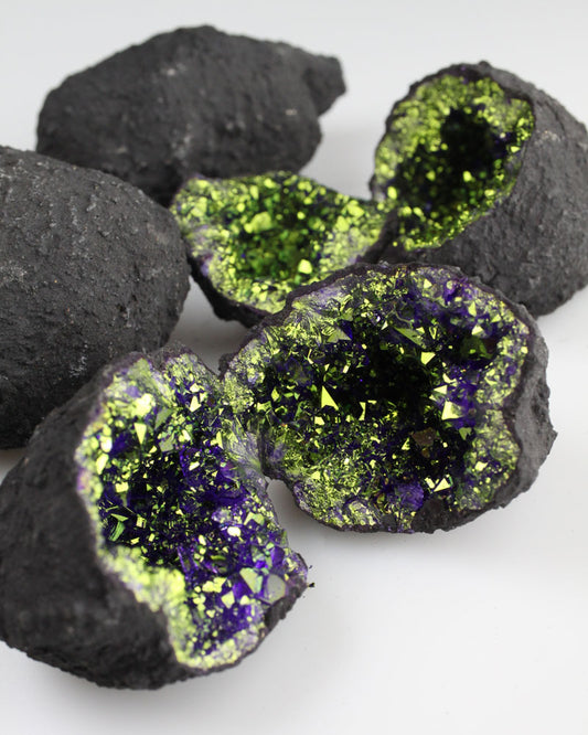 Guldvioletta färgade geoder