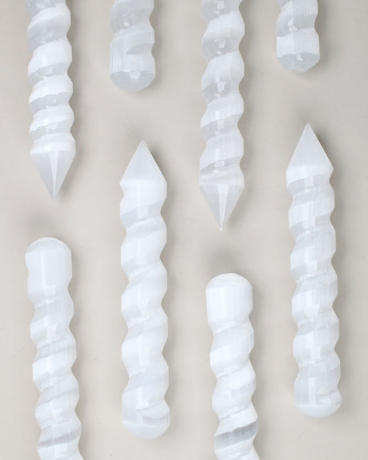 Selenitspiralstav 16 cm